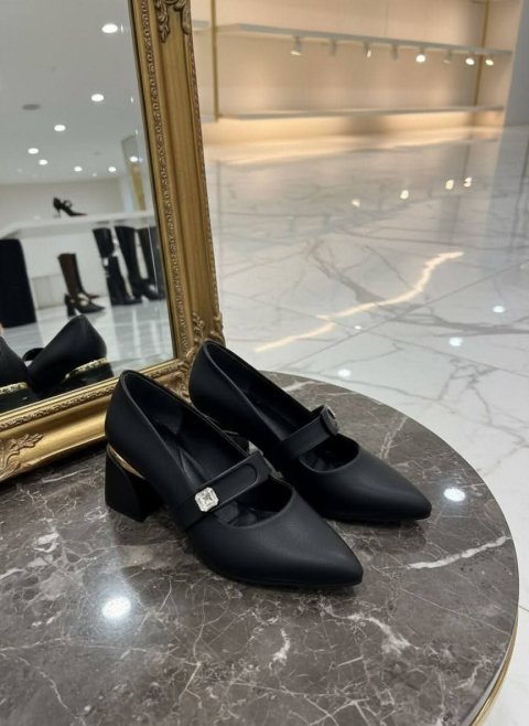 حذاء نسائي شيك 3