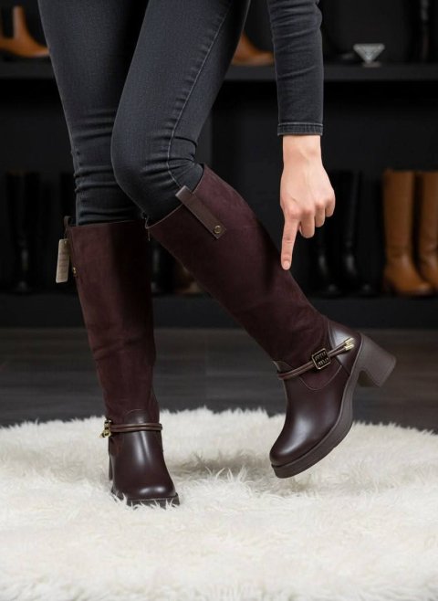 حذاء ساق طويلة