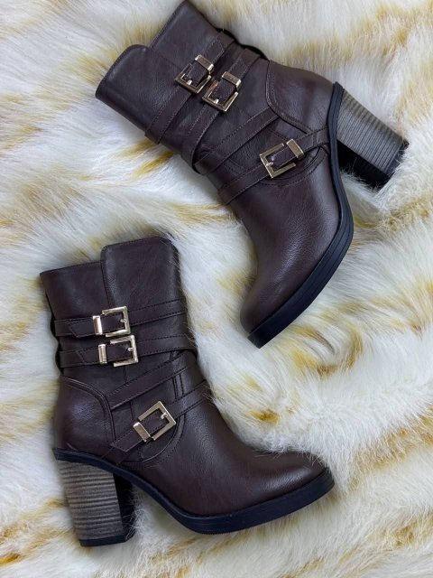 حذاء نسائي شتوي 18