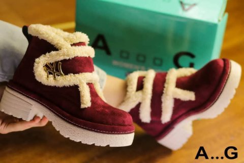 حذاء نسائي شتوي