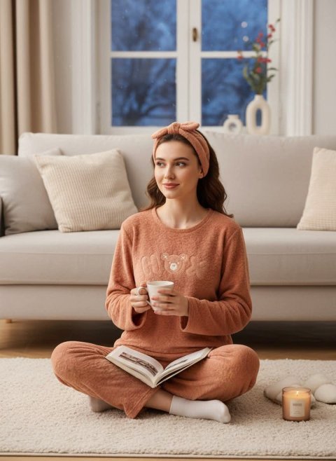 بيجاما مخمل ناعمة 5