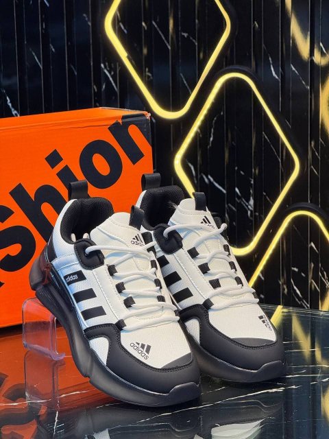 حذاء رجالي رياضي