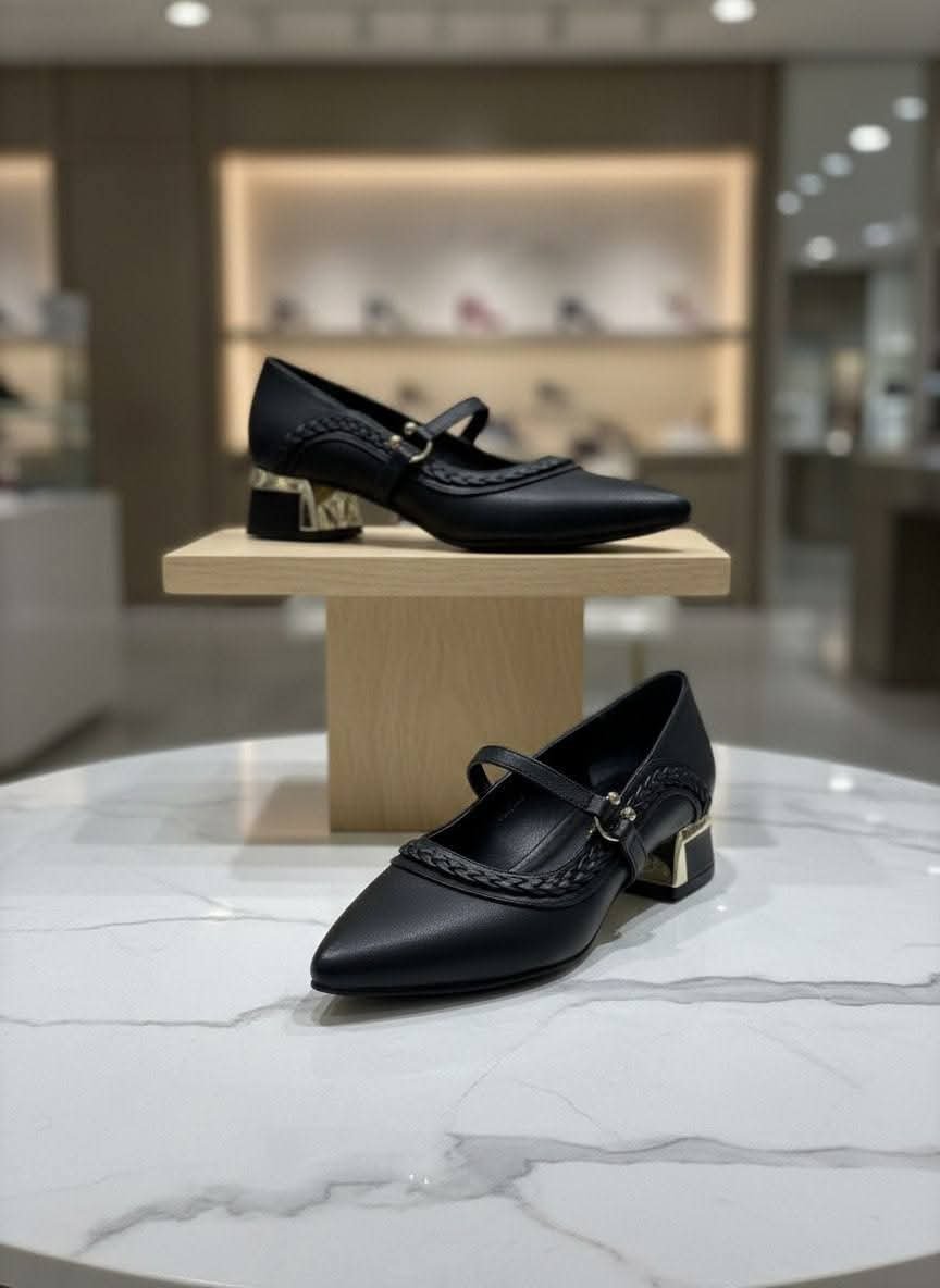 حذاء نسائي شيك