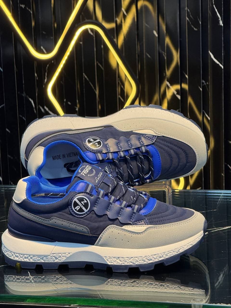 حذاء رسمي رياضي