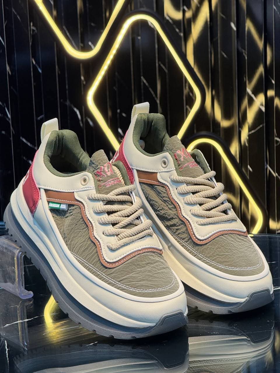 حذاء رسمي رياضي