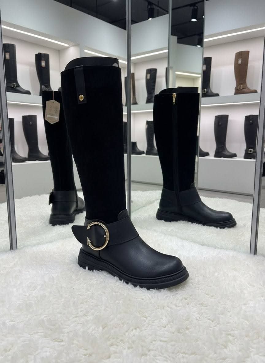 حذاء ساق طويلة