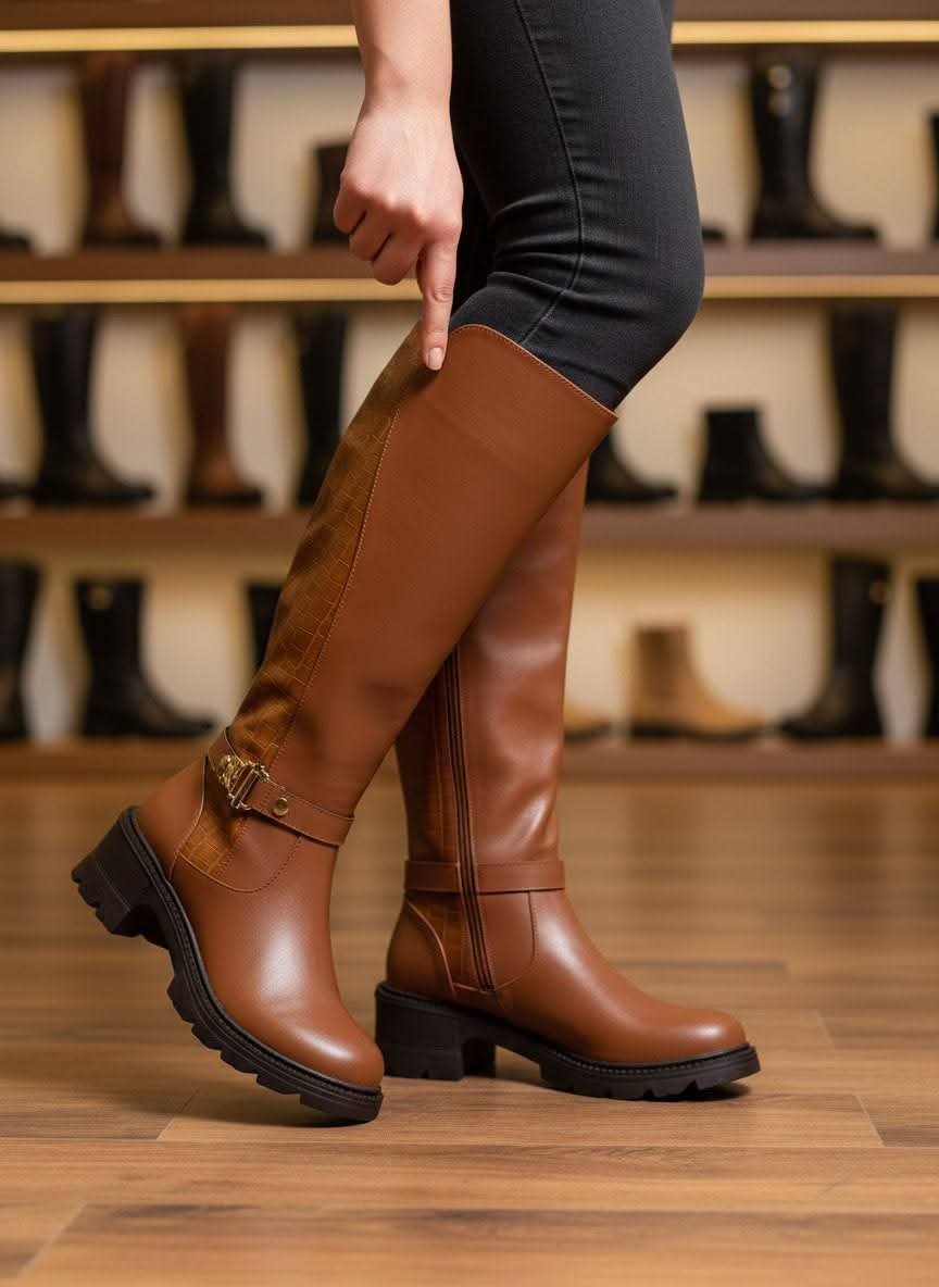 حذاء ساق طويلة