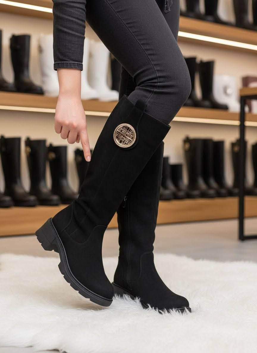 حذاء ساق طويلة