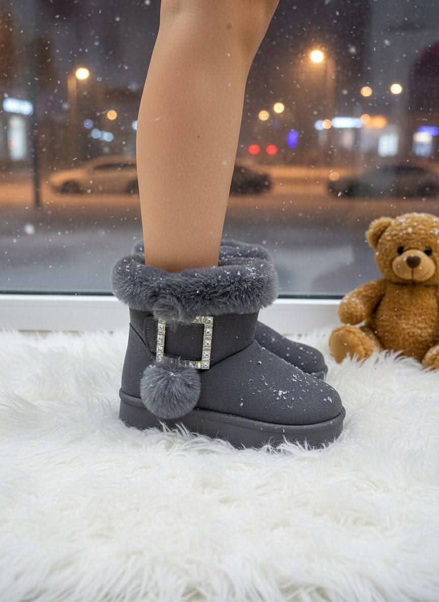 حذاء نسائي شتوي