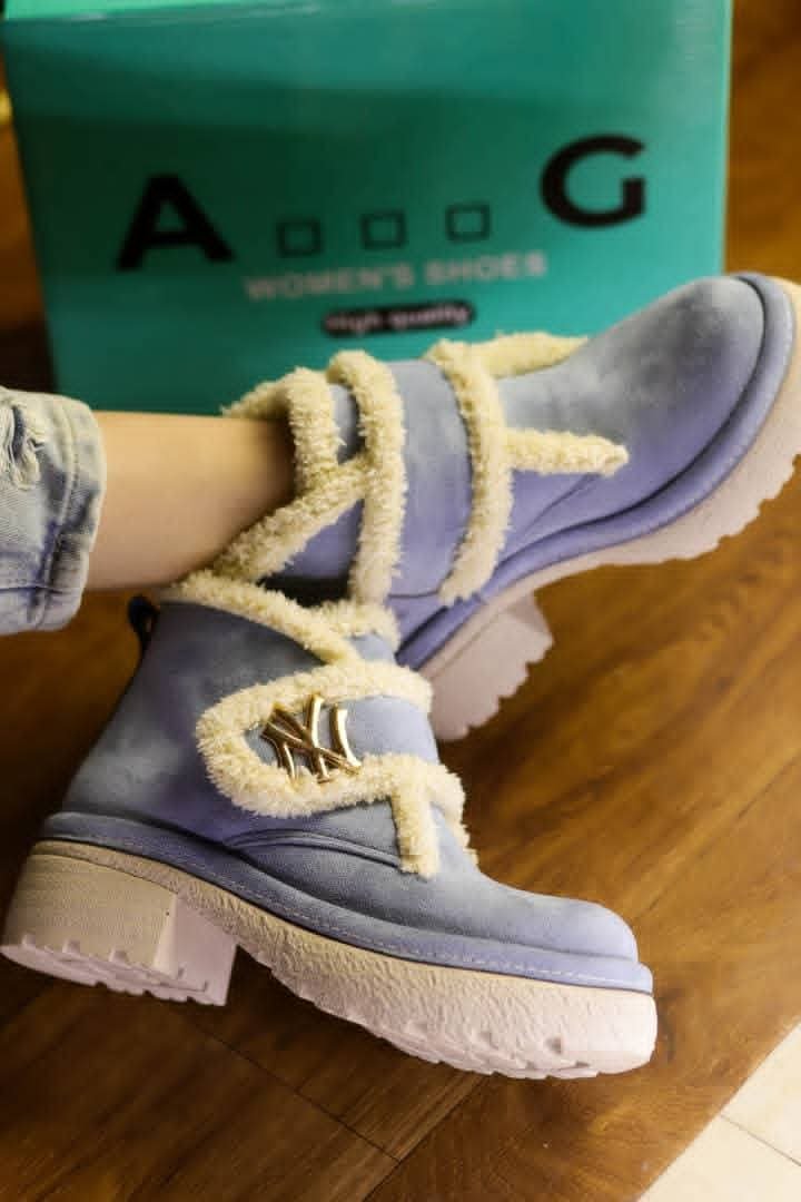 حذاء نسائي شتوي