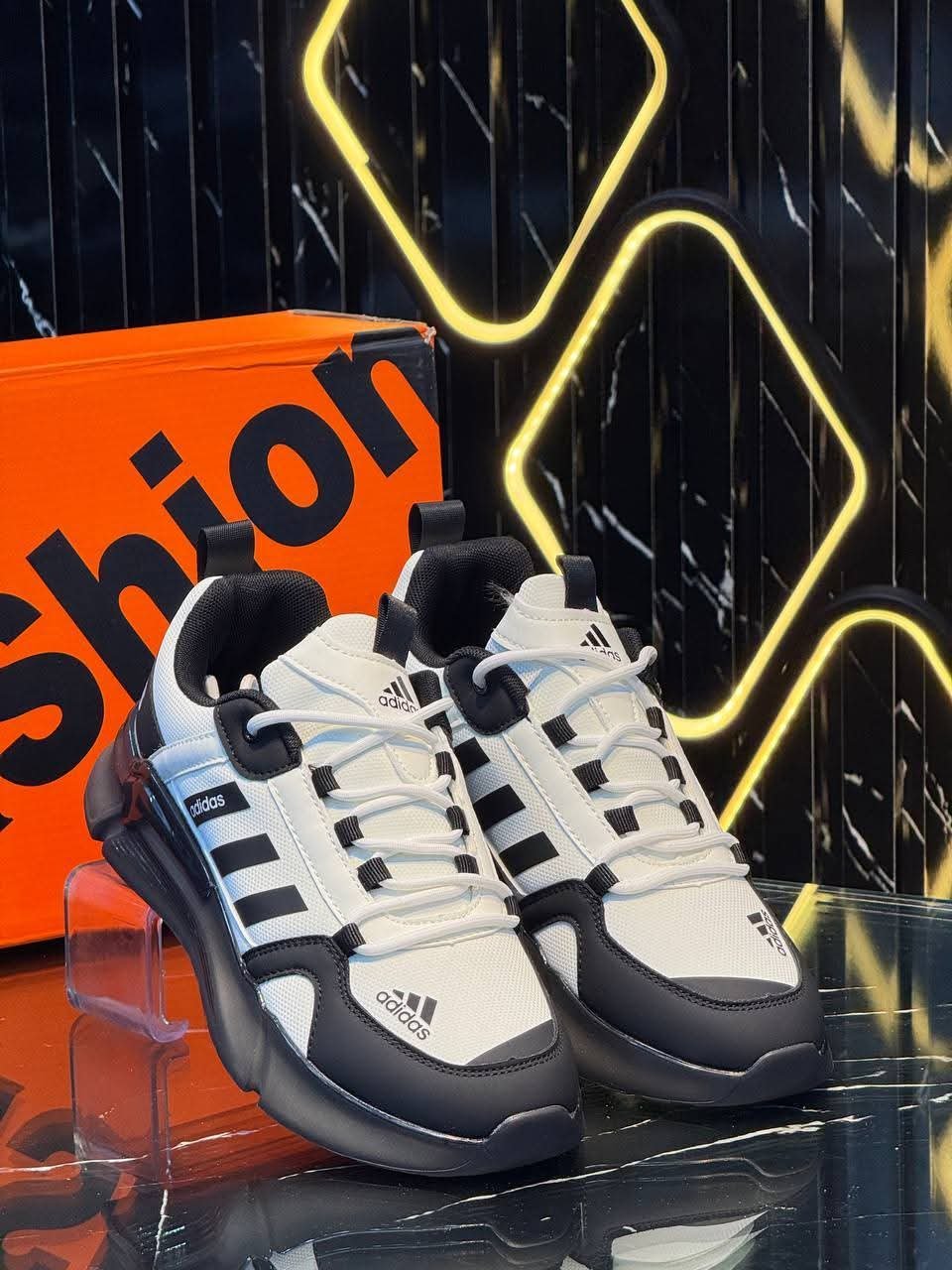 حذاء رجالي رياضي