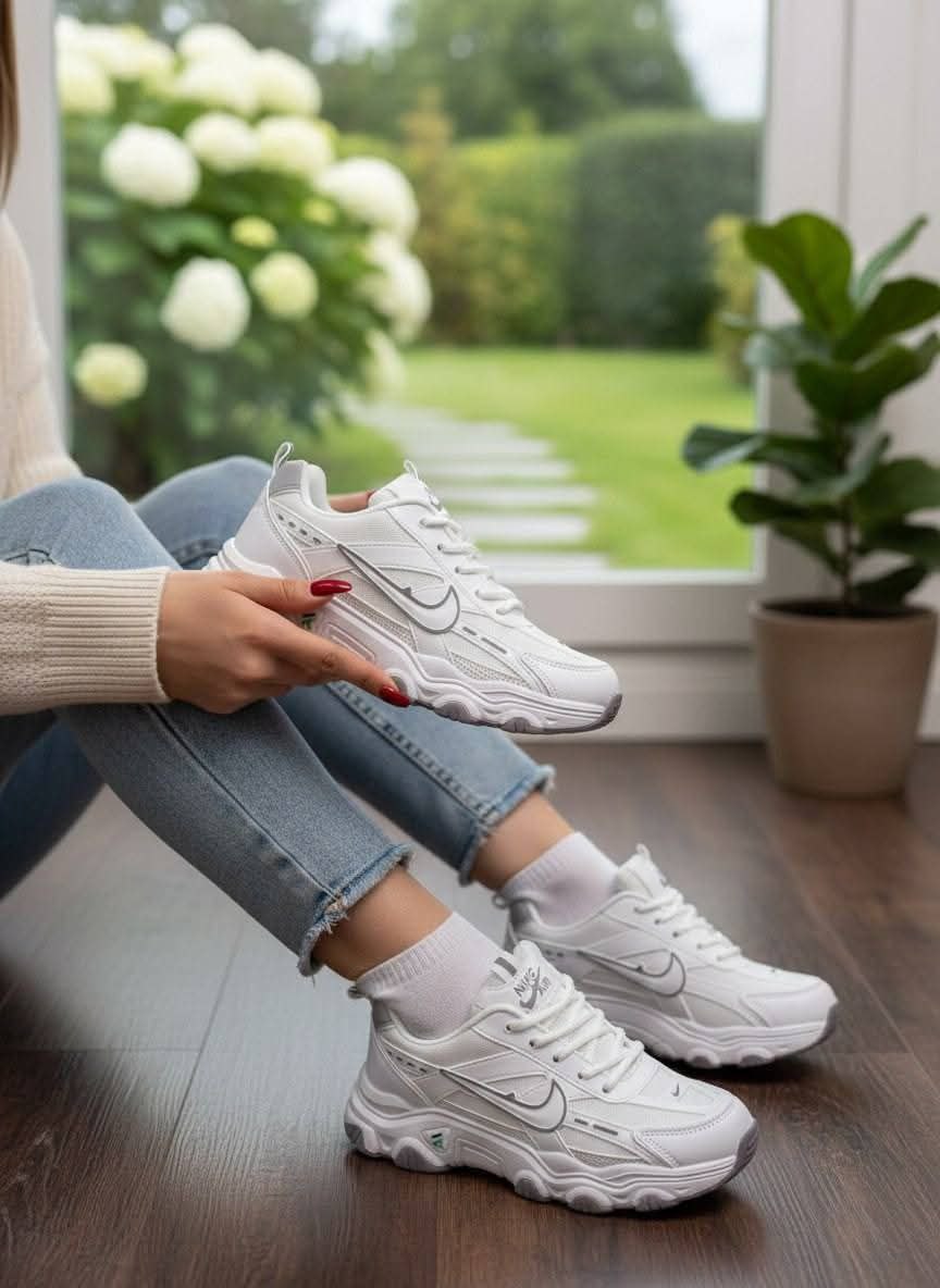 حذاء مستورد طبي رياضي للصبايا 3