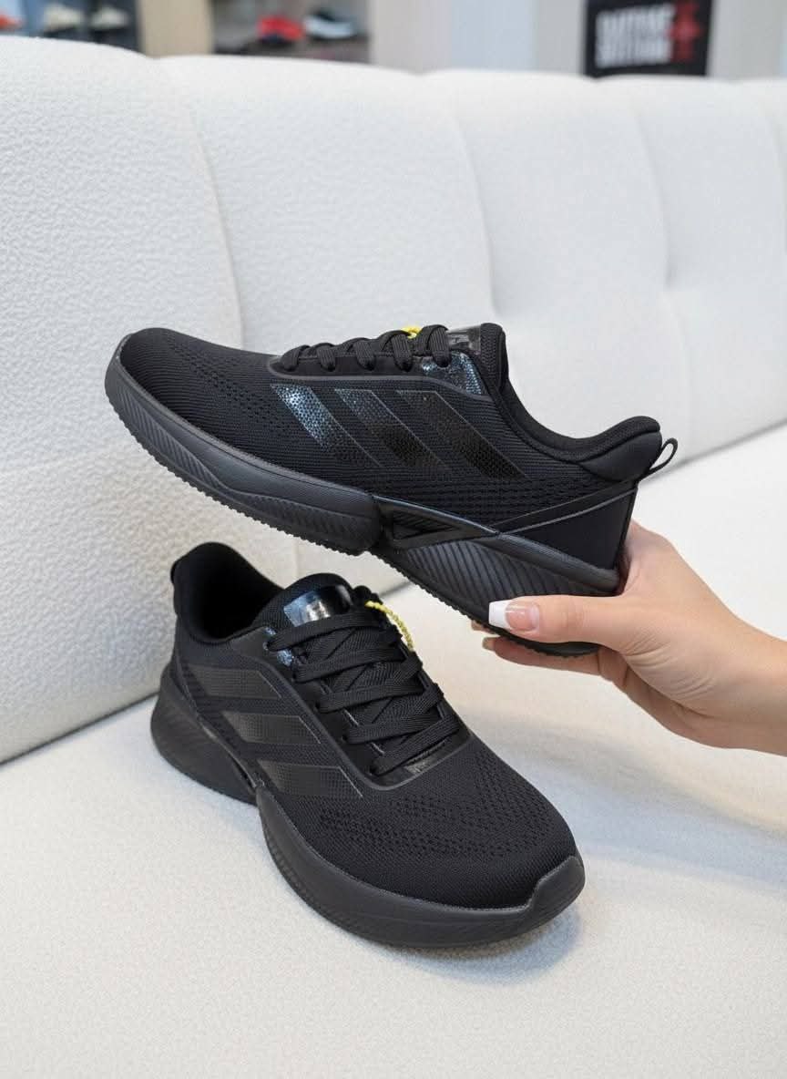 حذاء مستورد فيتنامي للشباب