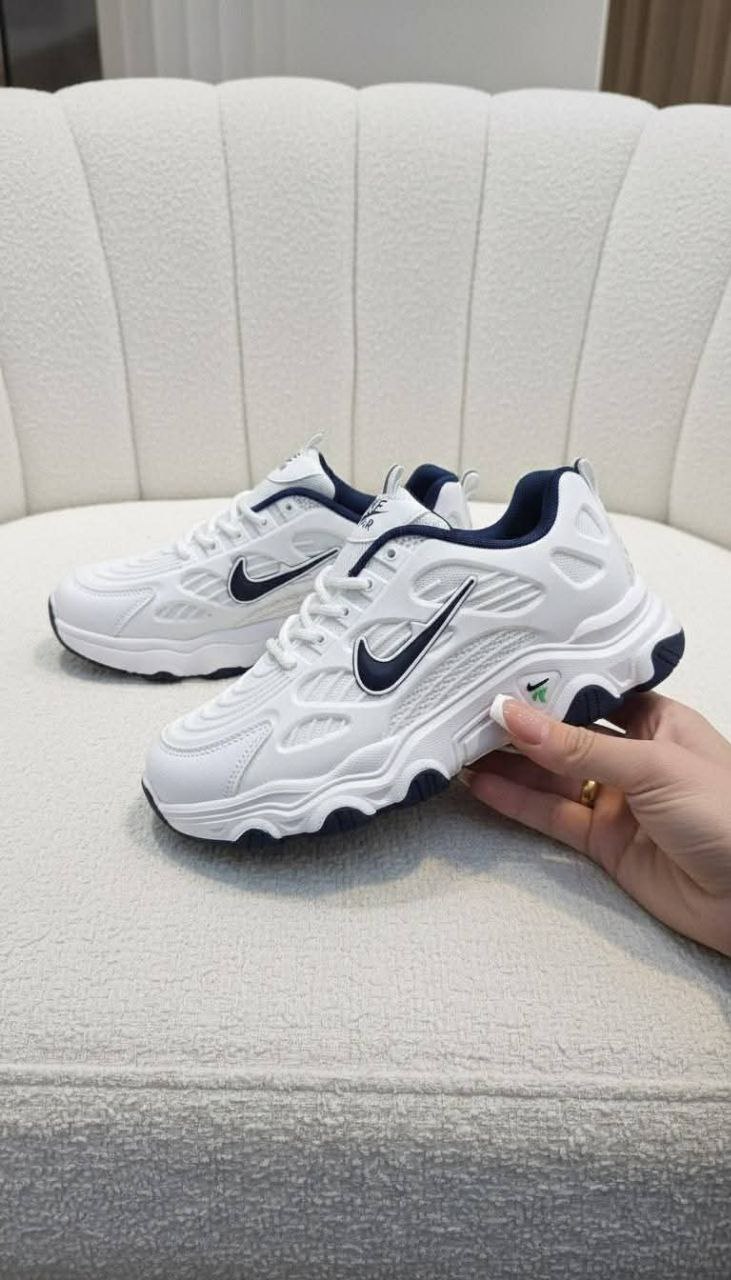 حذاء مستورد للصبايا رياضي 5