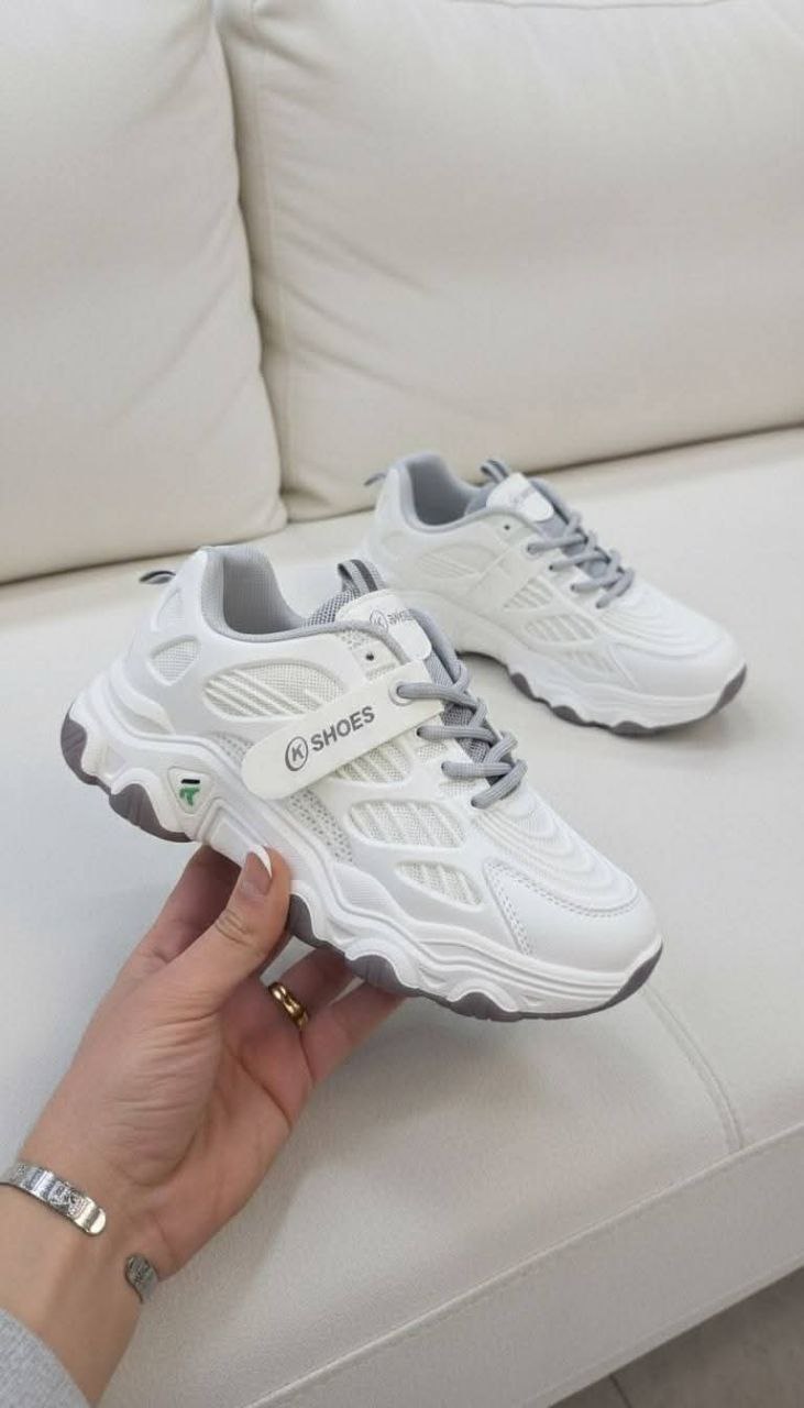 حذاء مستورد للصبايا رياضي 8