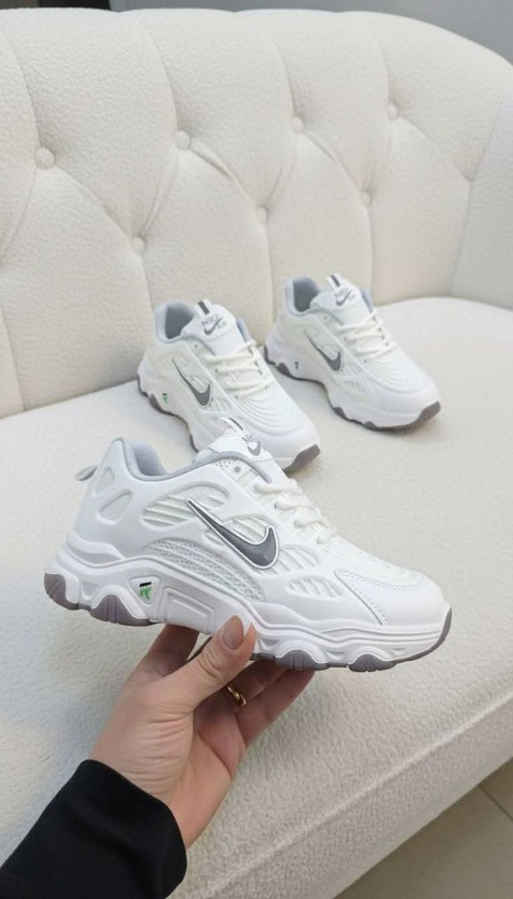 حذاء مستورد للصبايا رياضي 9