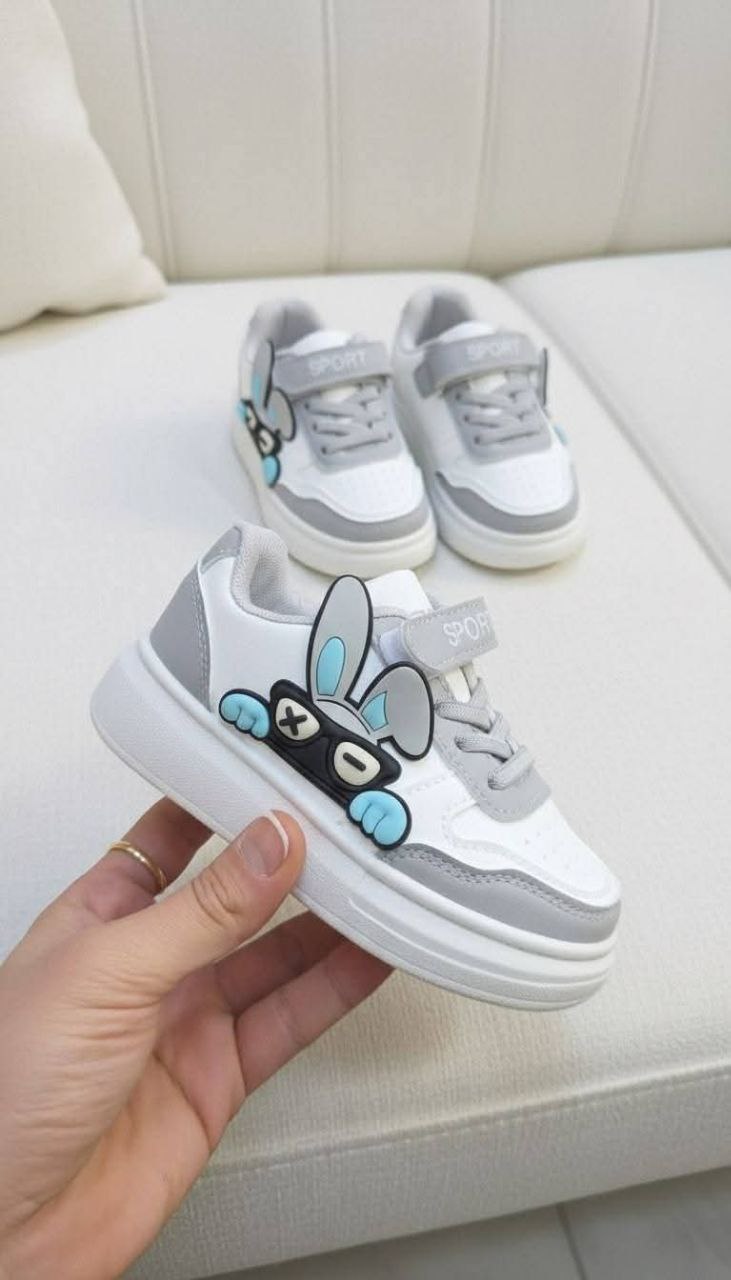 حذاء مستورد خاص للولادي 13