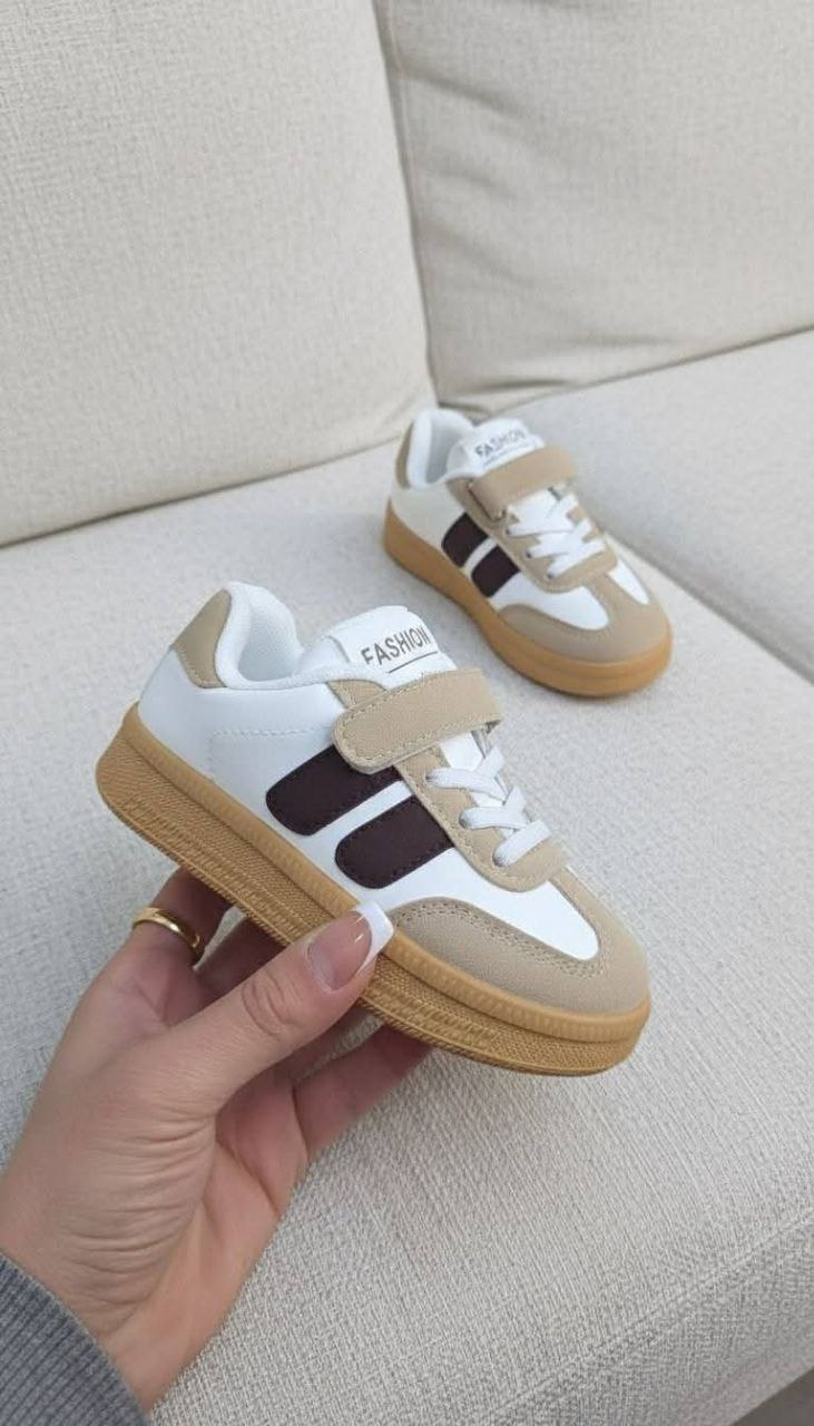 حذاء مستورد خاص للولادي 14