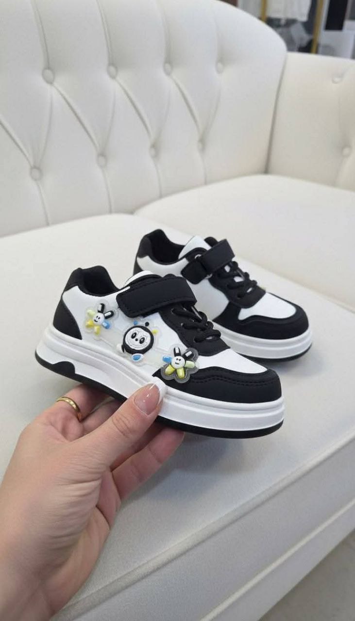 حذاء مستورد قطعة العيد بناتي وصبياني