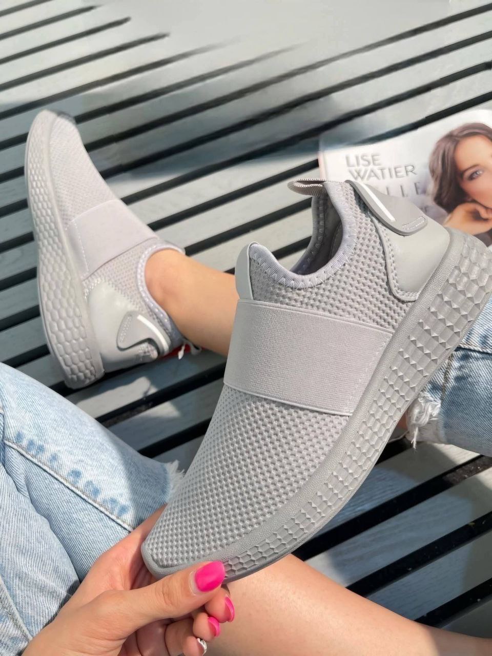 حذاء عملي مستورد للصبايا