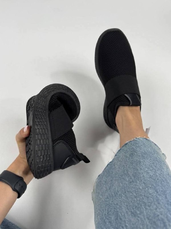 حذاء عملي مستورد للصبايا