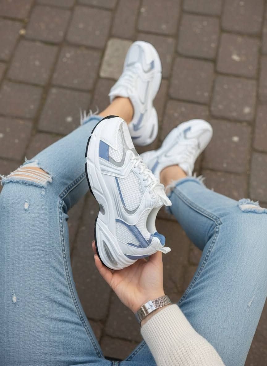 حذاء شبابي حديث مستورد