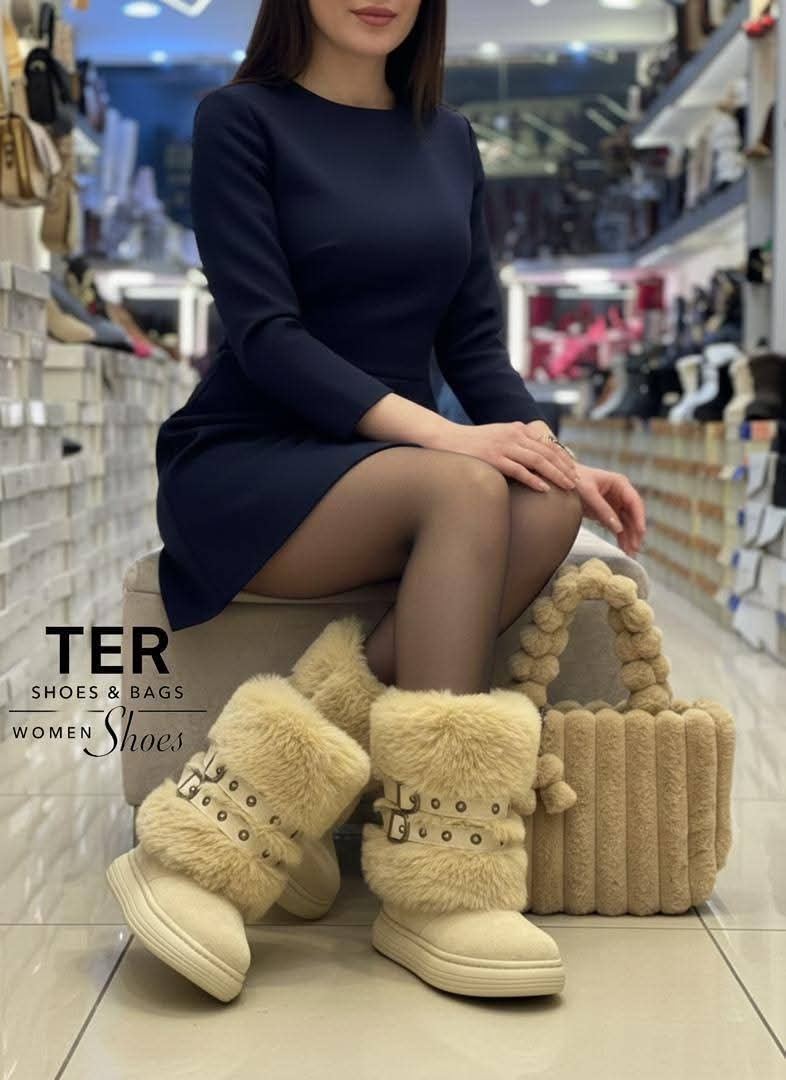 حذاء بساق فرو